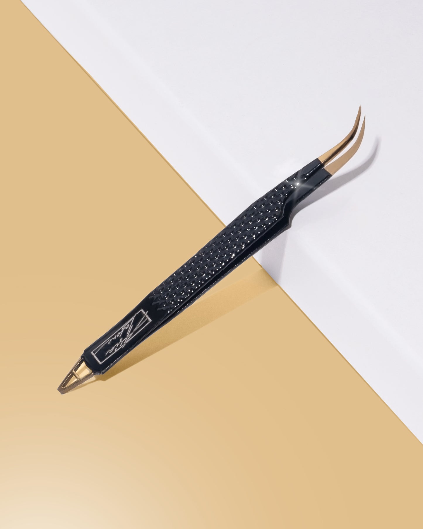 Curved Iso Tweezer